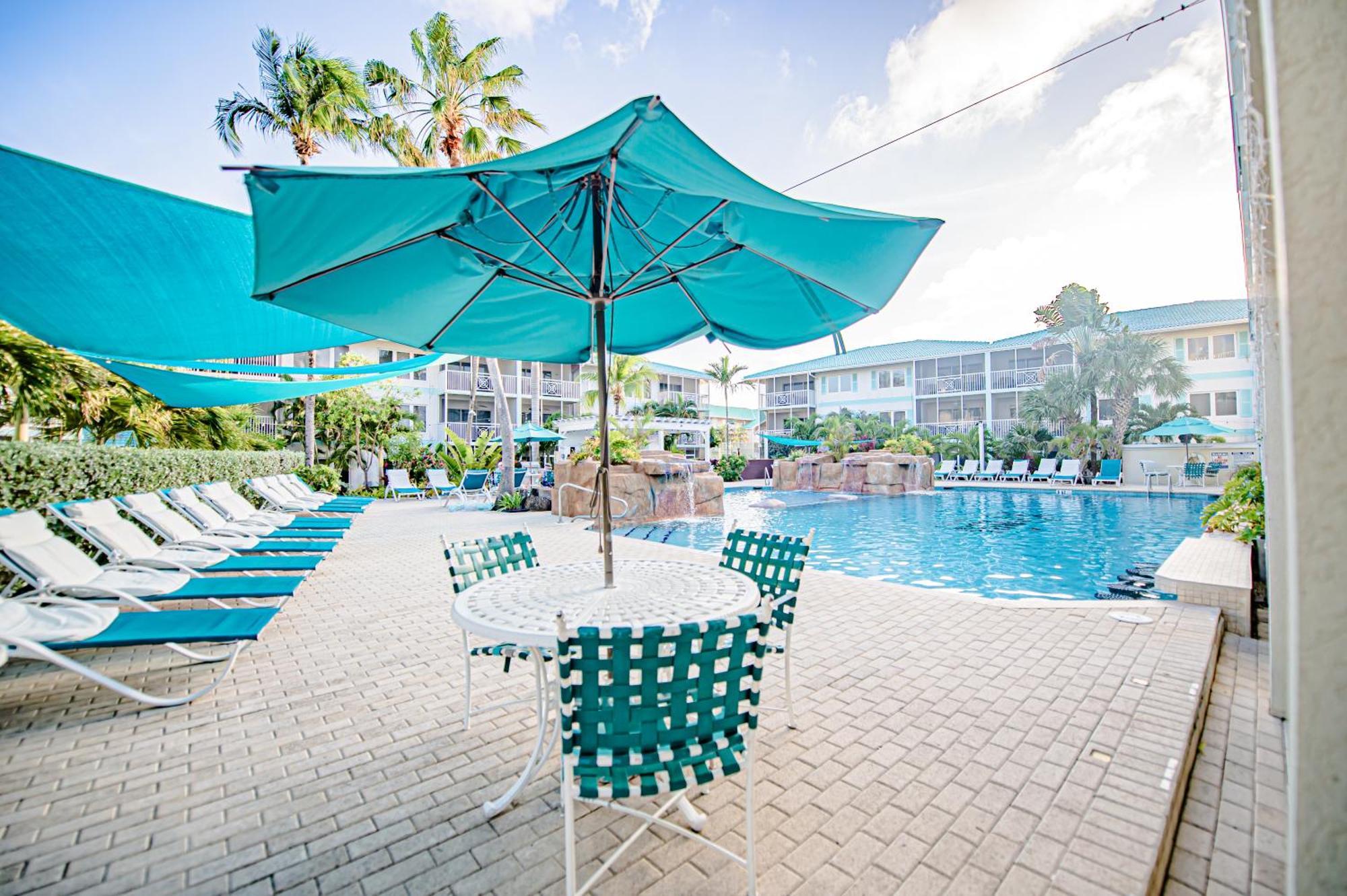 Seven Mile Beach Resort George Town Exterior foto